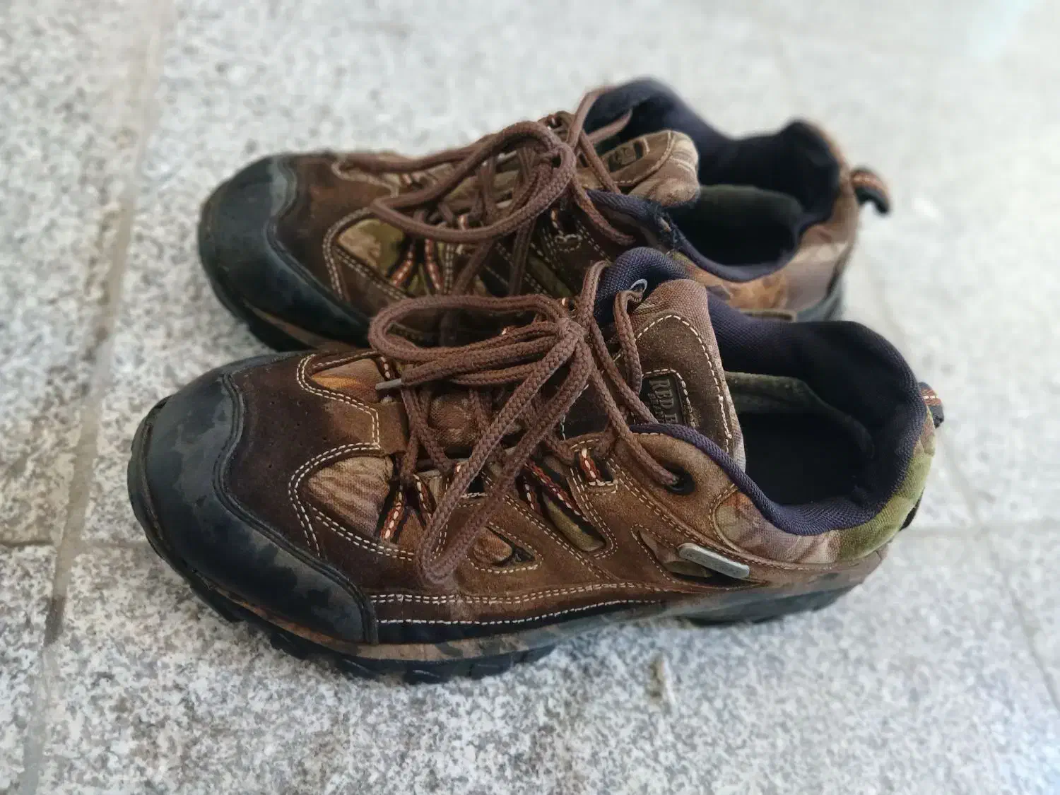 کفش اسپرت کوه نوردی|کیف، کفش، کمربند|سنندج, |دیوار