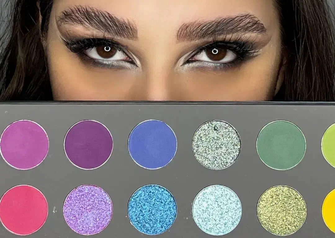 نیازمند مربی|آرایشگاه و سالن‌های زیبایی|بم, |دیوار