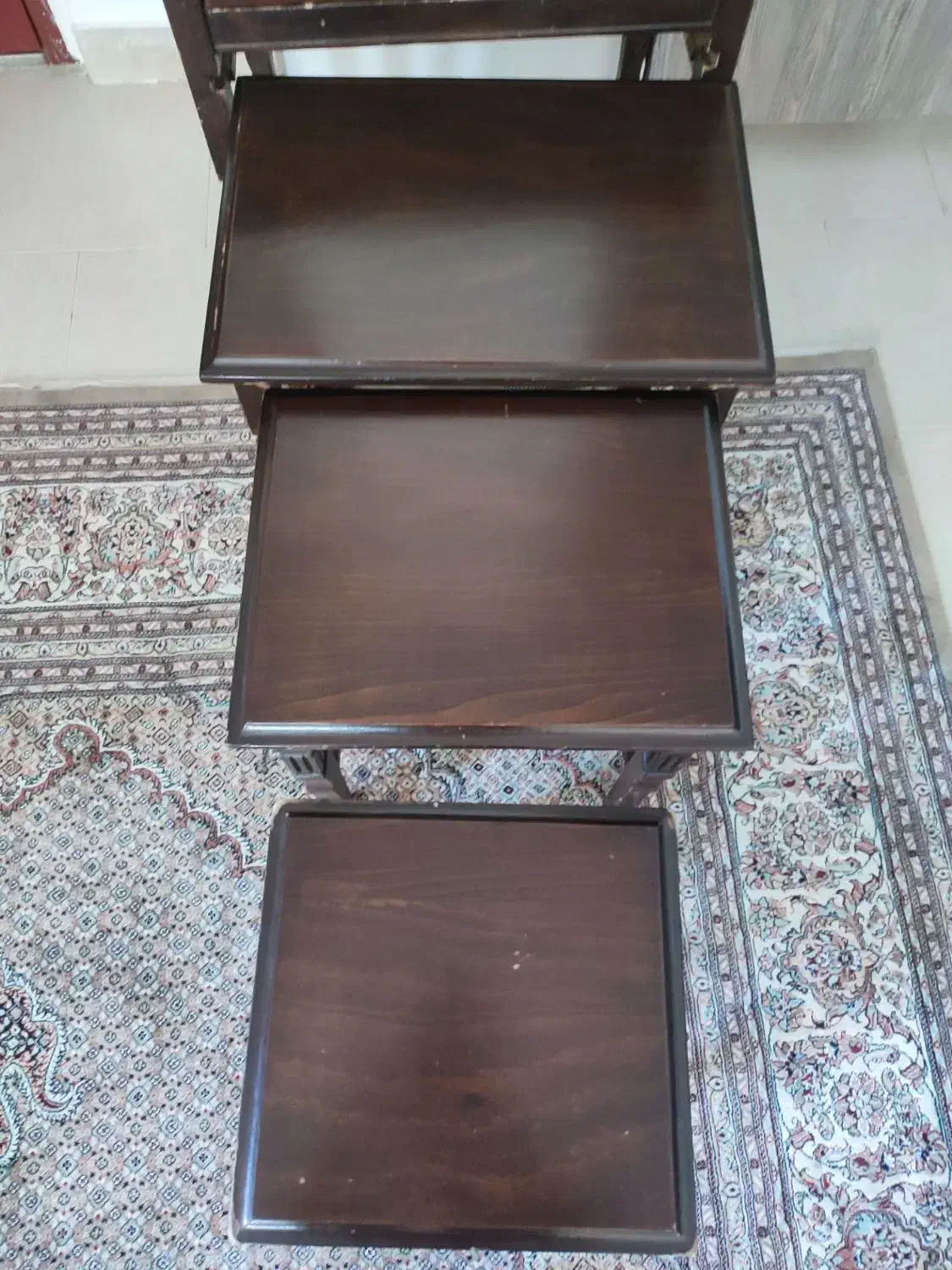 عسلی کم جا|مبلمان خانگی و میز عسلی|پرند, فاز ۵|دیوار