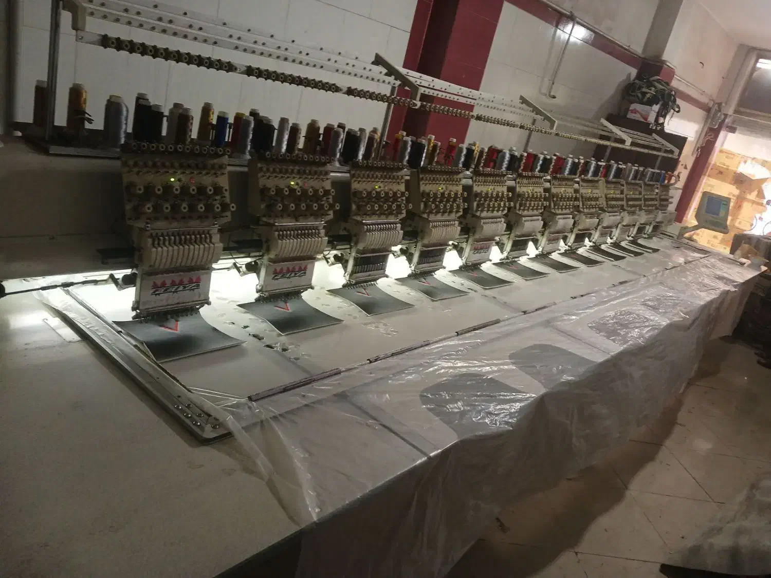 فروش دستگاه گلدوزی|ماشین‌آلات صنعتی|بهارستان, |دیوار