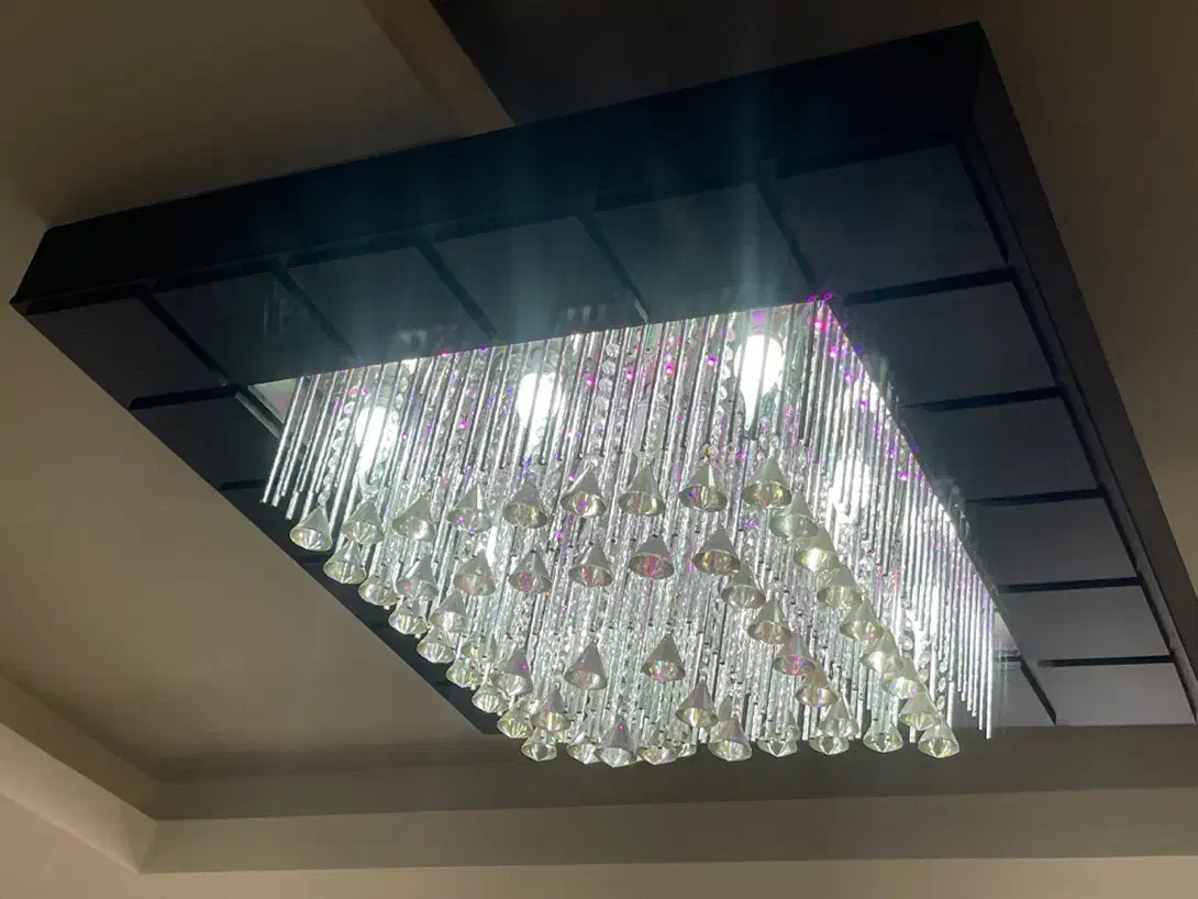 قاب چوبی و لوستر|لوستر و چراغ آویز|قزوین, |دیوار