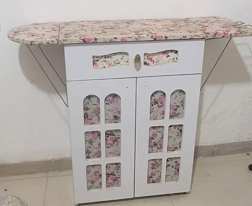 میز اتو و چرخ خیاطی|اتو و لوازم اتو|قم, بلوار امین و ساحلی|دیوار