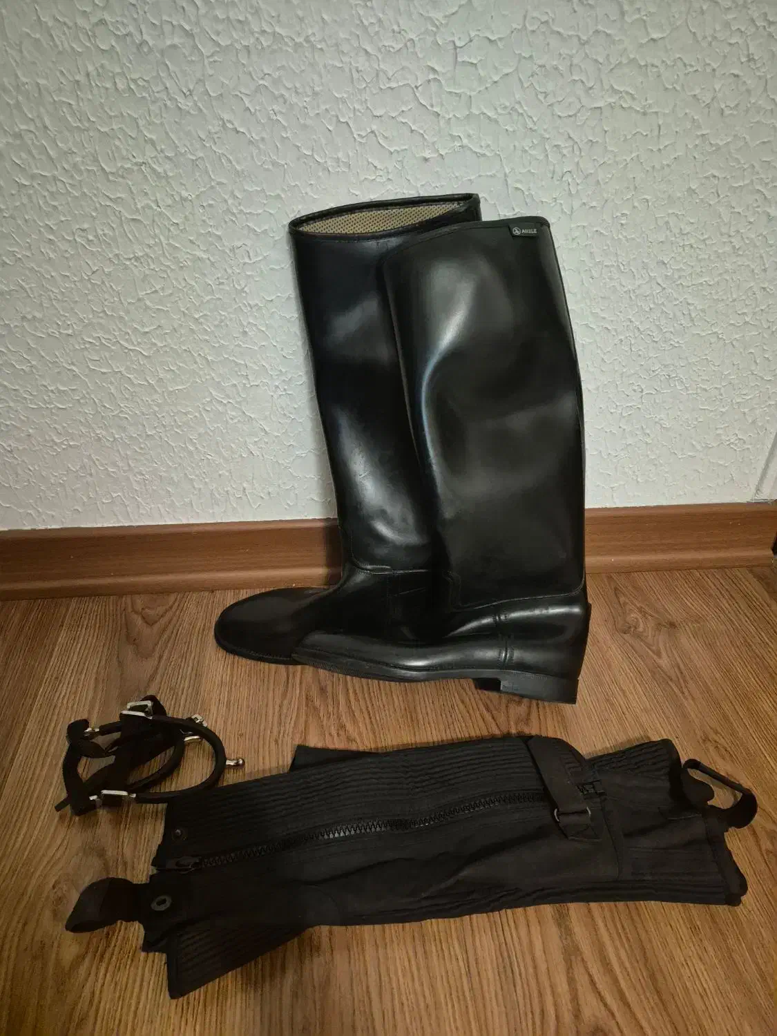 ست سوارکاری کفش آیگل اصل فرانسه|اسب و تجهیزات اسب‌سواری|تهران, امیرآباد|دیوار