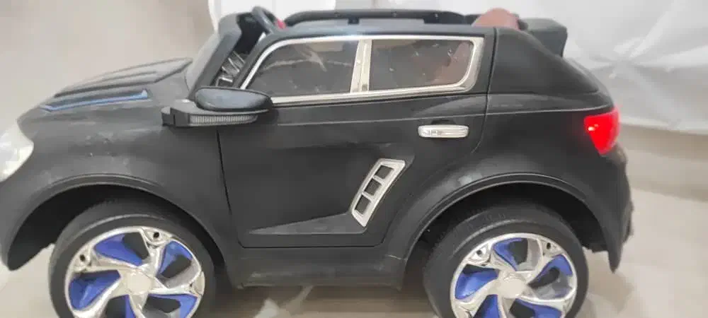 ماشین شارژی بی ام و|اسباببازی|نقده, |دیوار