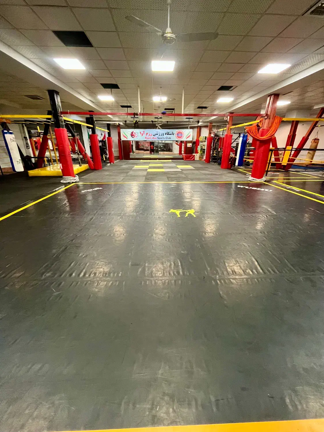 اجاره سانس|اجارهٔ کوتاه‌مدت دفتر کار و فضای آموزشی|تهران, درختی|دیوار