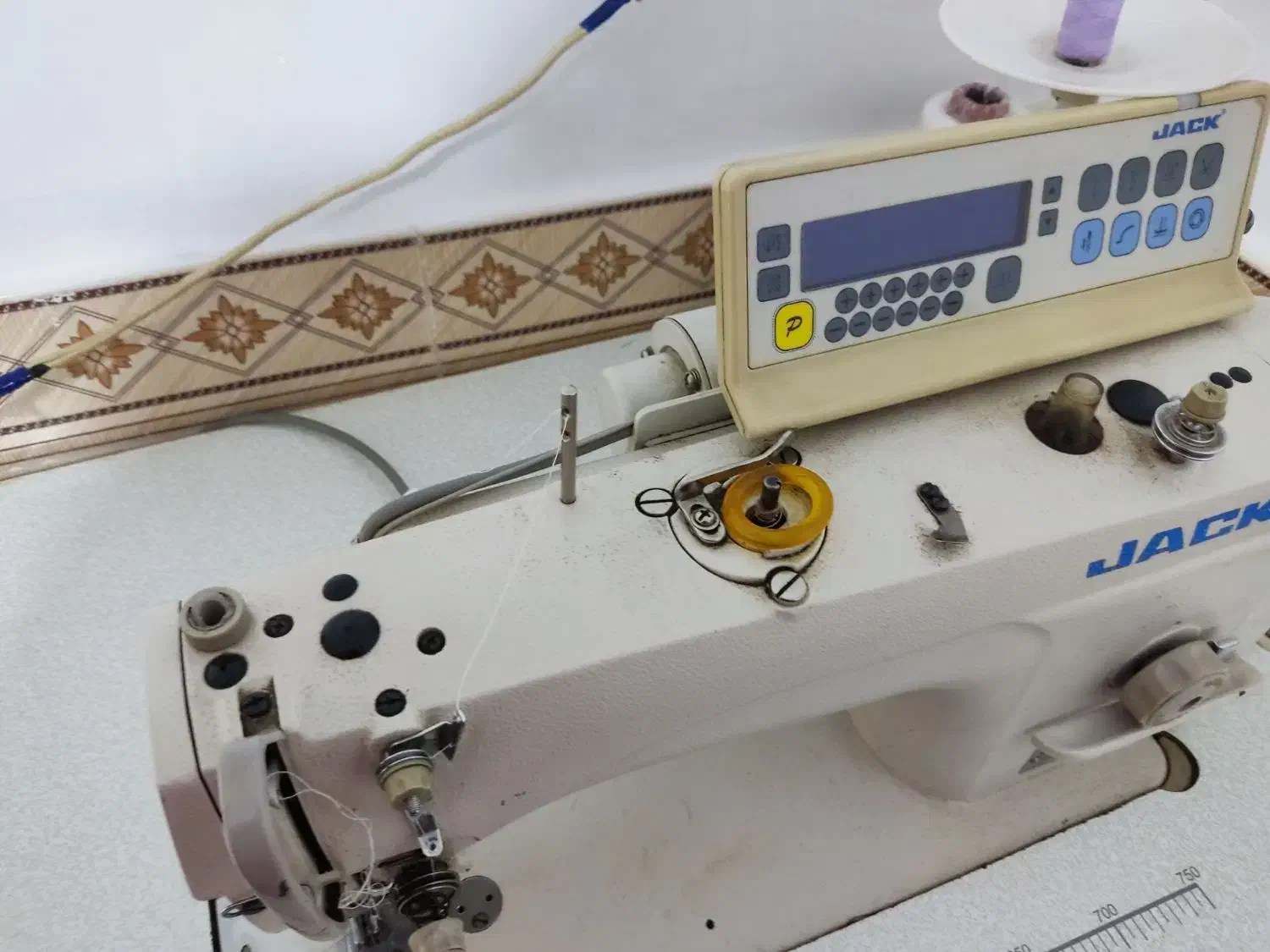 فروش چرخ خیاطی|چرخ خیاطی و ریسندگی|بوئین زهرا, |دیوار