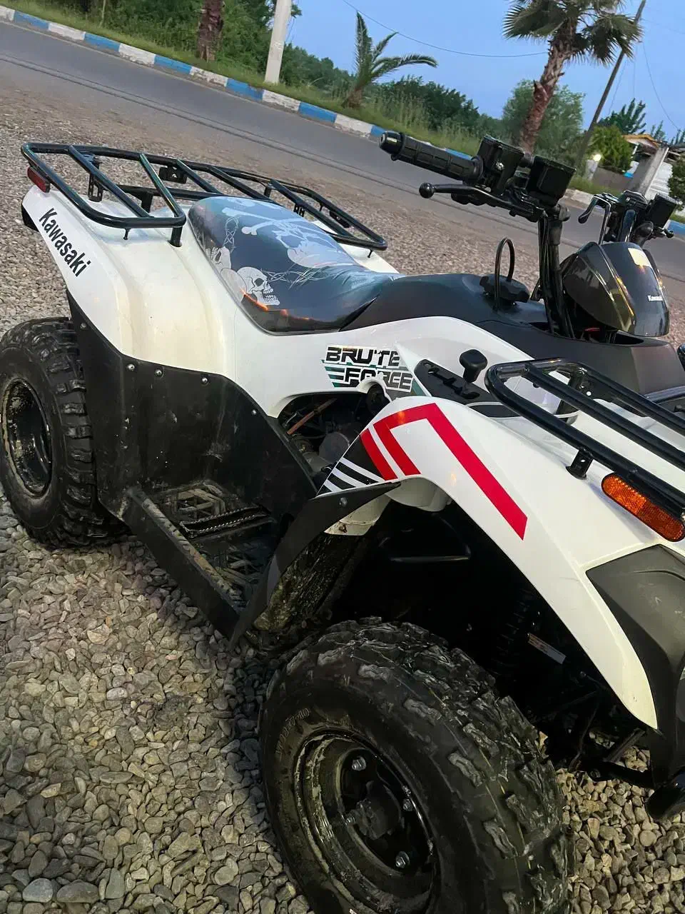 موتور چهارچرخ کاوازکی۳۰۰|موتورسیکلت|رشت, حومه رشت|دیوار