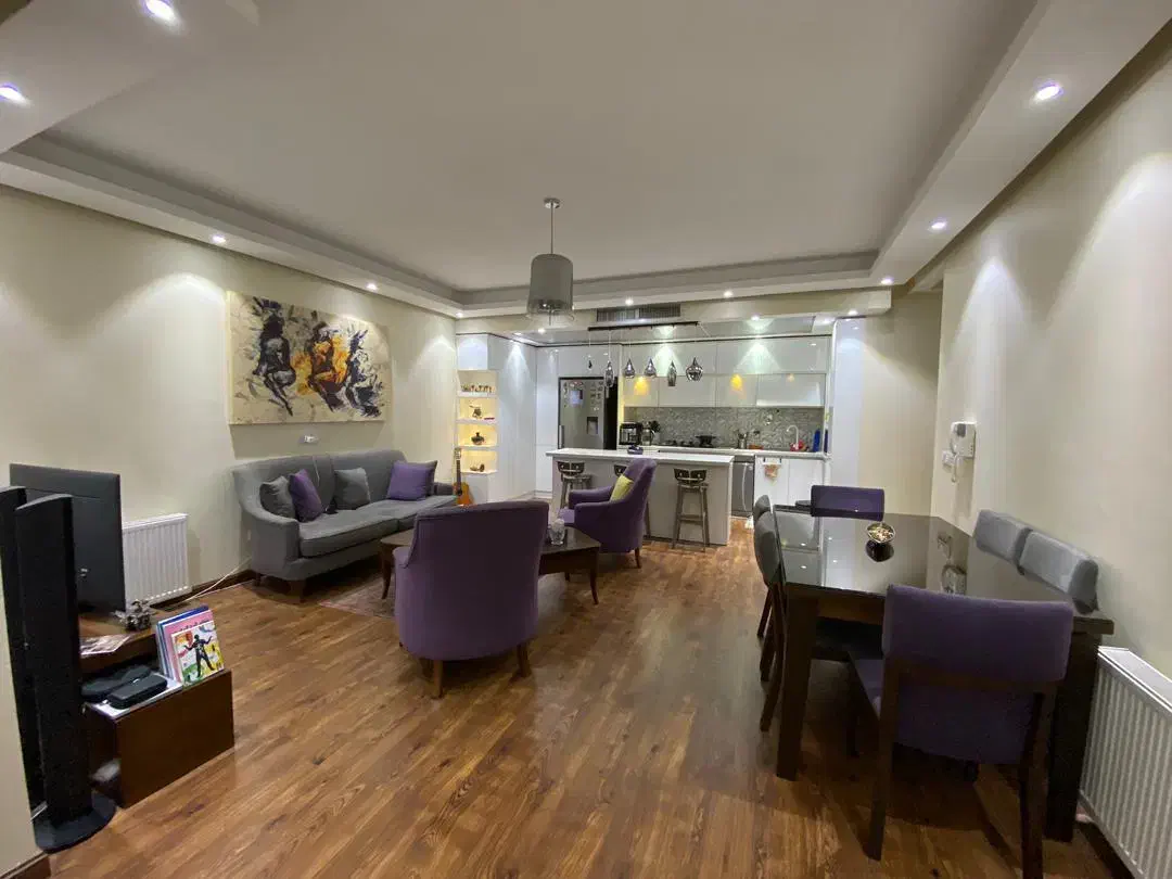 آپارتمان ۱۳۰ متر ۲ خواب در سعادت آباد/بلوار دریا