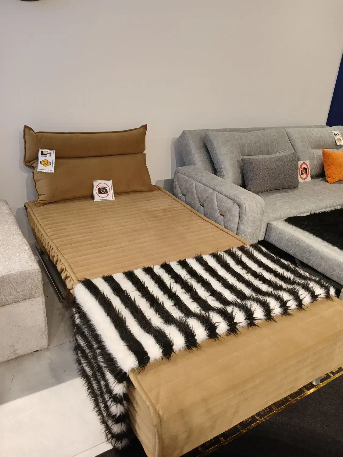 مبلمان تختخوابشو و کمجا|مبلمان خانگی و میز عسلی|تهران, یافتآباد|دیوار