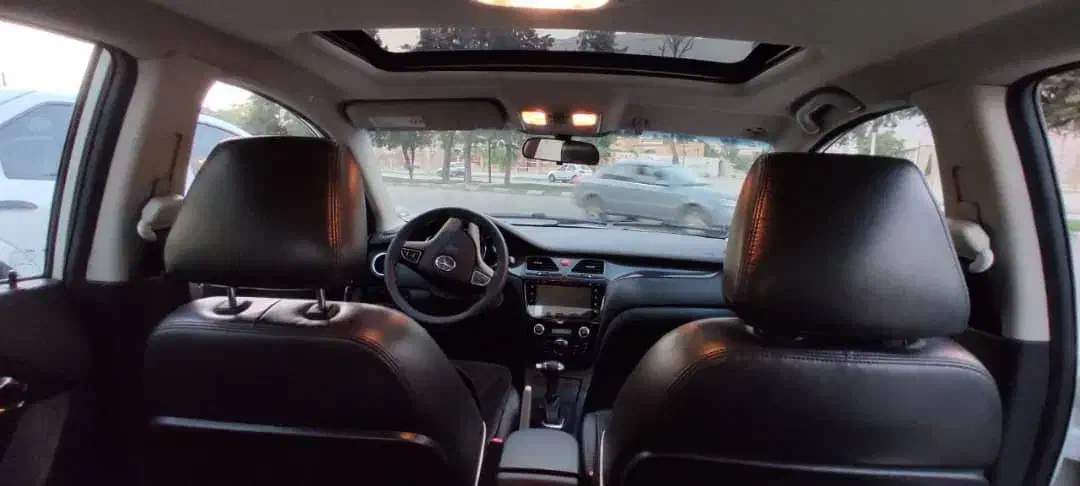 جک j5 بی رنگ بی ضربه|خودرو سواری و وانت|تولم شهر, |دیوار