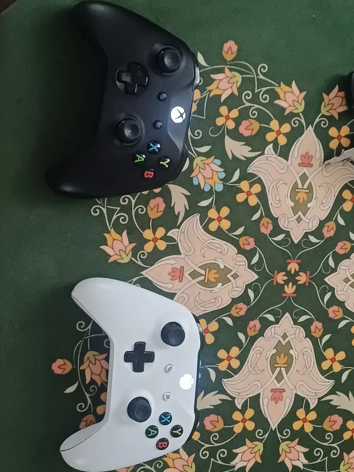 xbox  1 s|کنسول، بازی ویدئویی و آنلاین|خرم‌آباد, |دیوار