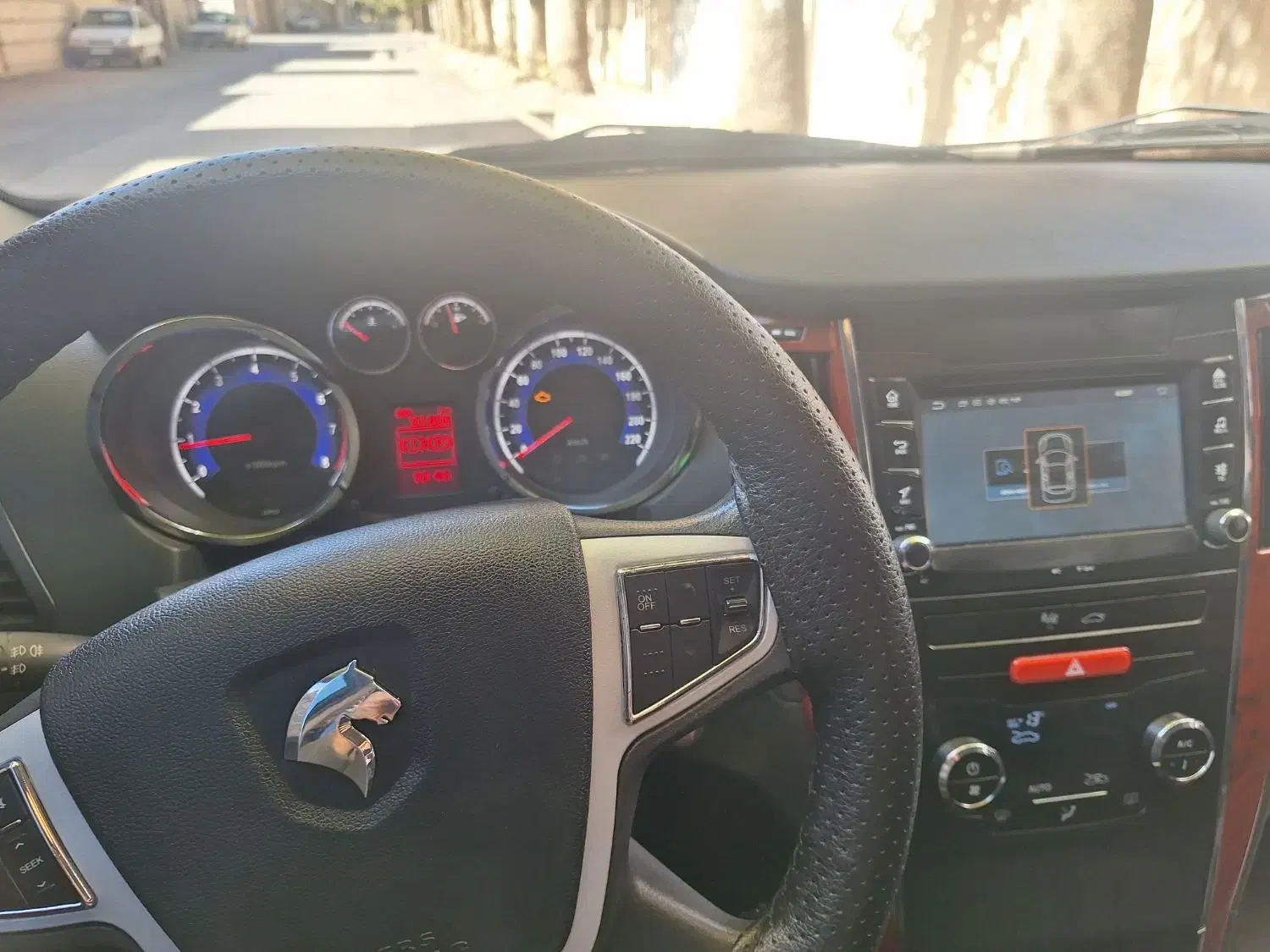 دنا پلاس ۱۴۰۰بدون رنگ|خودرو سواری و وانت|ملایر, |دیوار