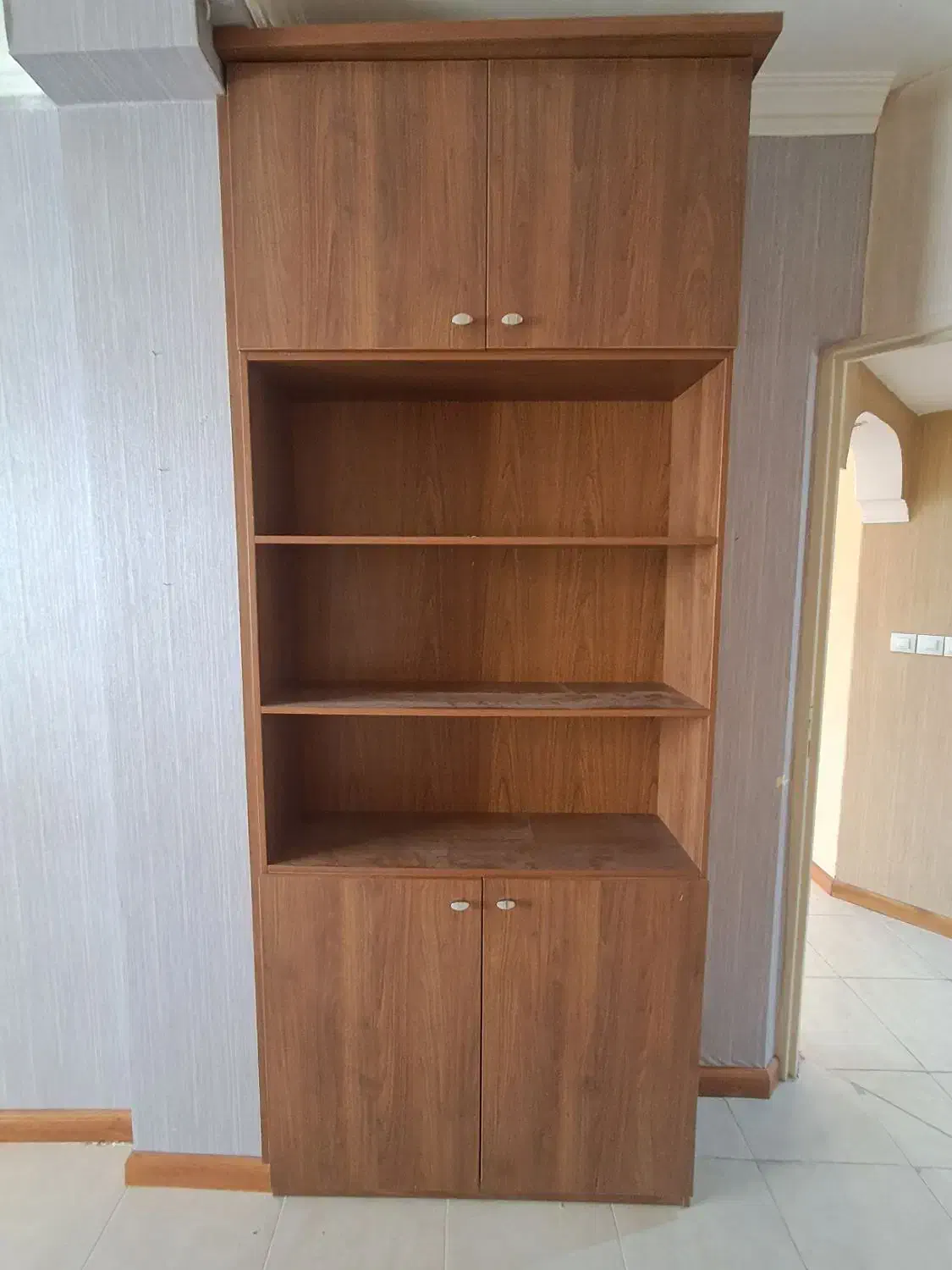 فروش میز آینه و کتابخانه|بوفه، ویترین، کنسول|صدرا-فارس, فاز ۱|دیوار