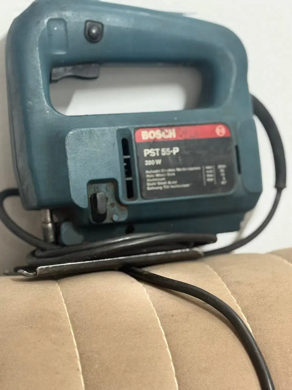 عمود بر|ابزارآلات|گنبد کاووس, |دیوار