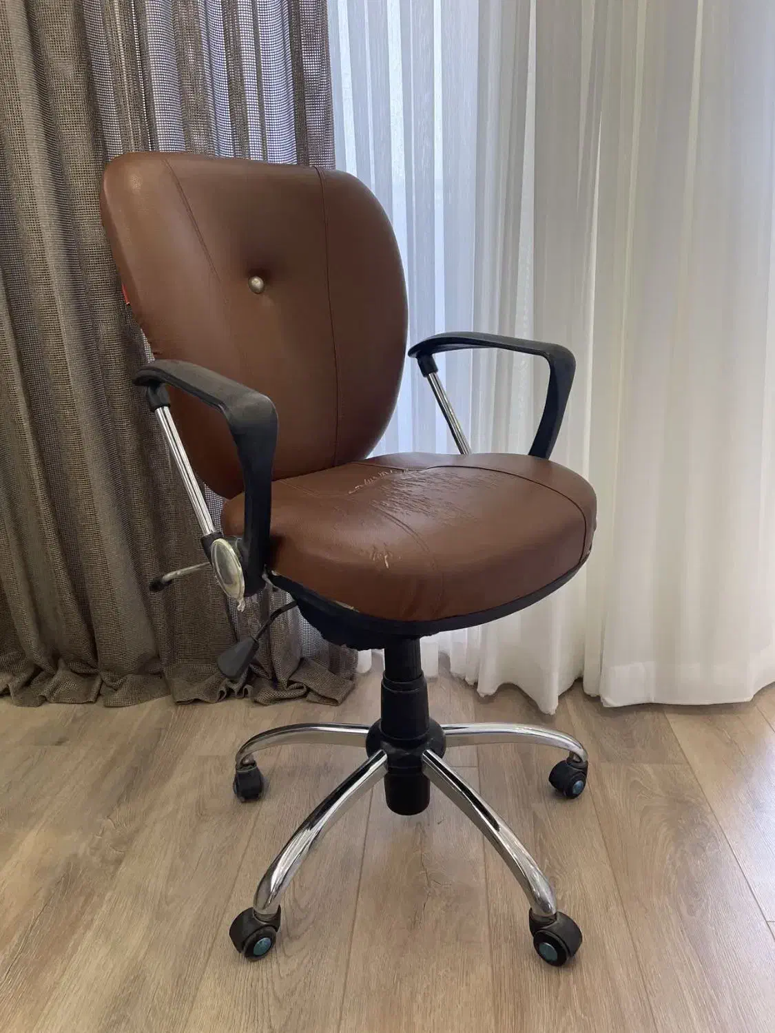 صندلی اداری|مبلمان اداری|حمیدیا, |دیوار