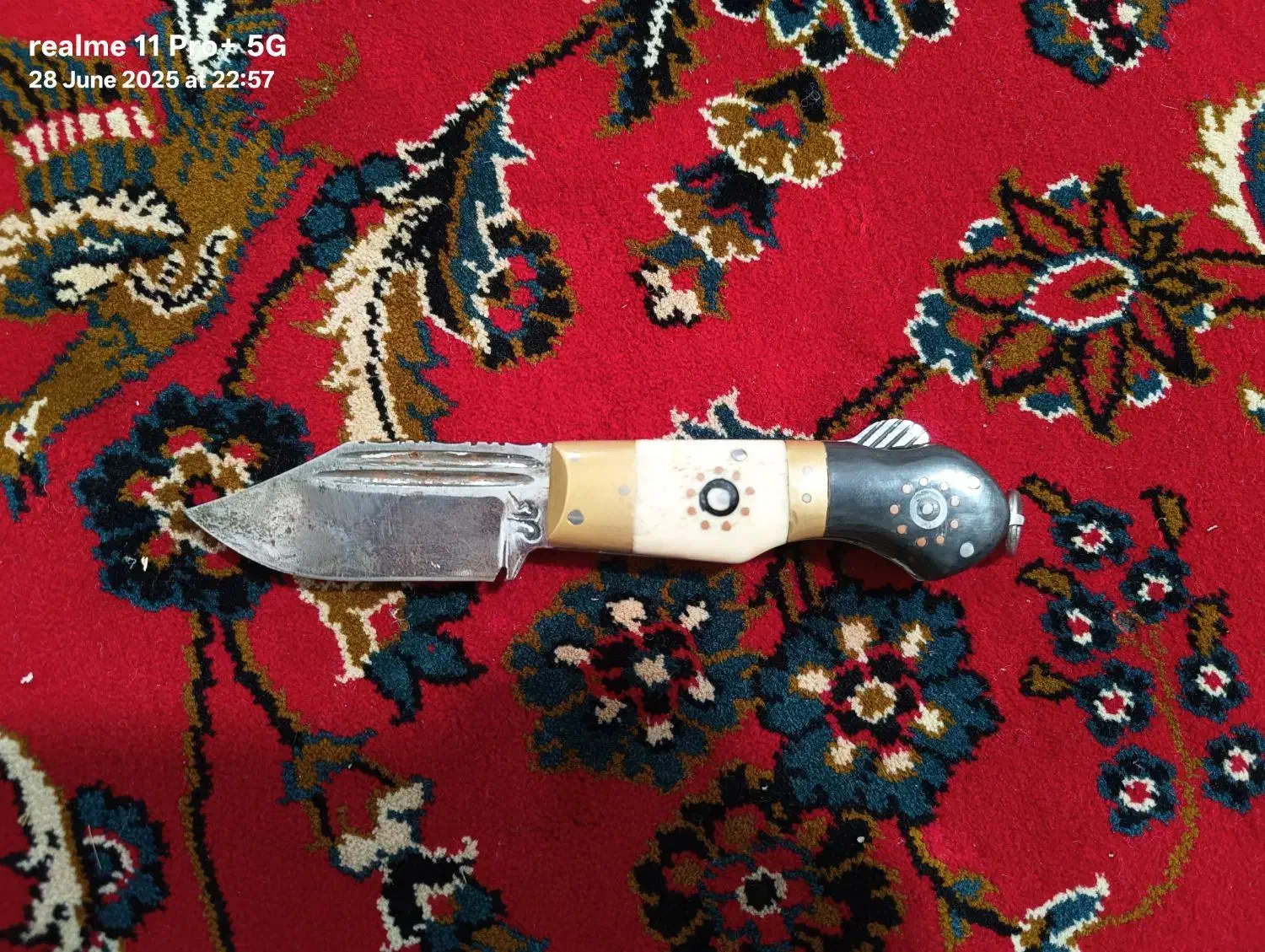 چاقوی دست ساز|کلکسیون اشیاء عتیقه|قدس, شهر‌قدس|دیوار