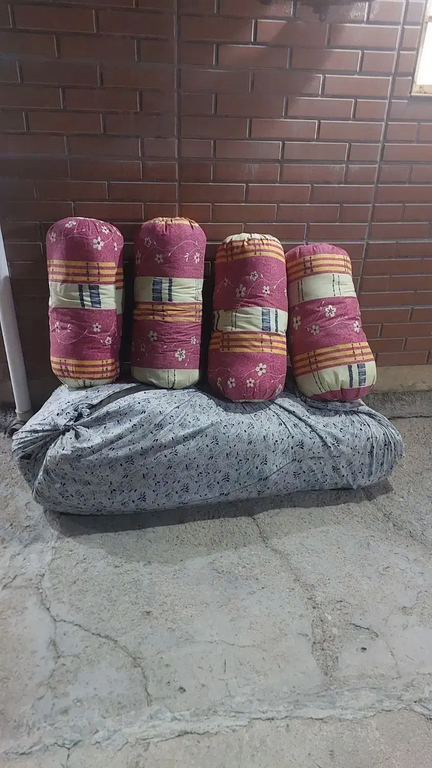 لحاف کرسی|رختخواب، بالش، پتو|تهران, آهنگران (سراسیاب دولاب)|دیوار