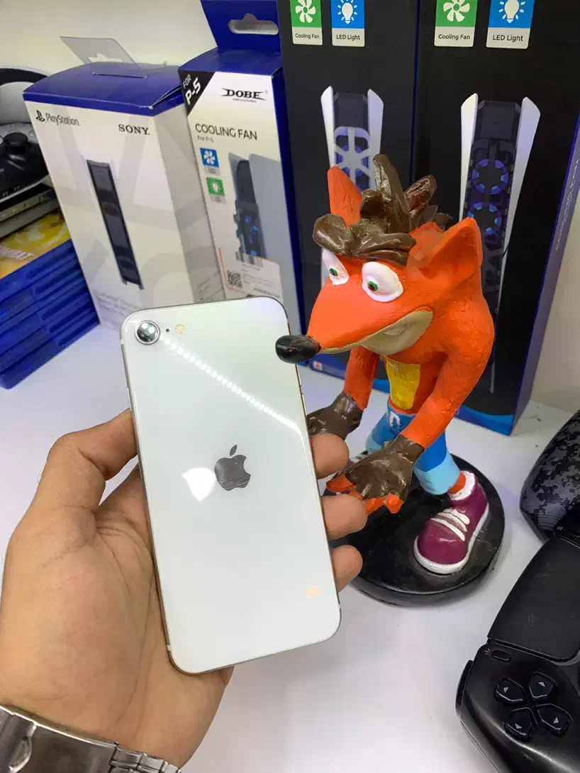 iPhone SE 2020 white|موبایل|کرج, گوهردشت|دیوار