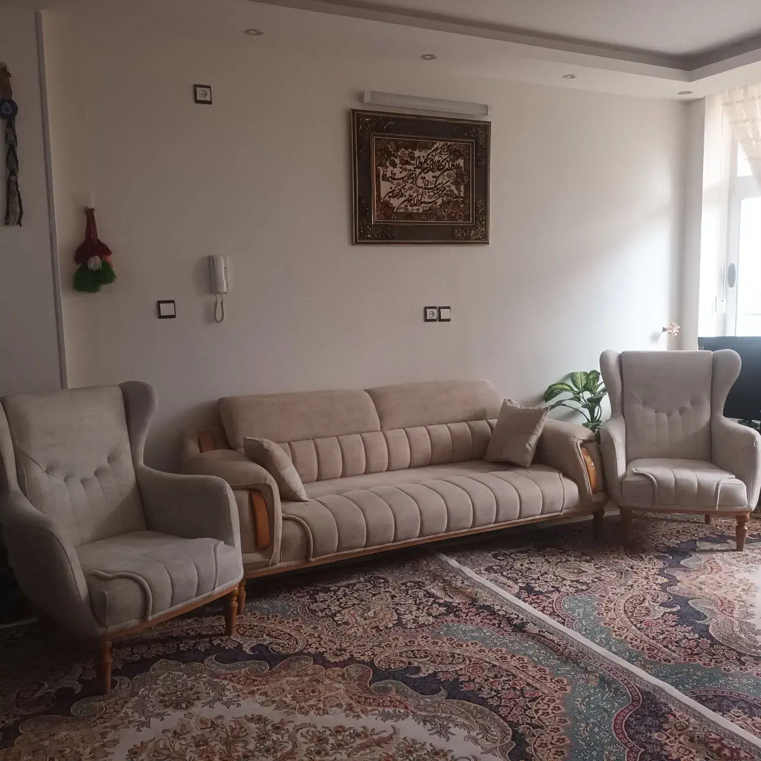 مبلمان|مبلمان خانگی و میز عسلی|فلاورجان, |دیوار