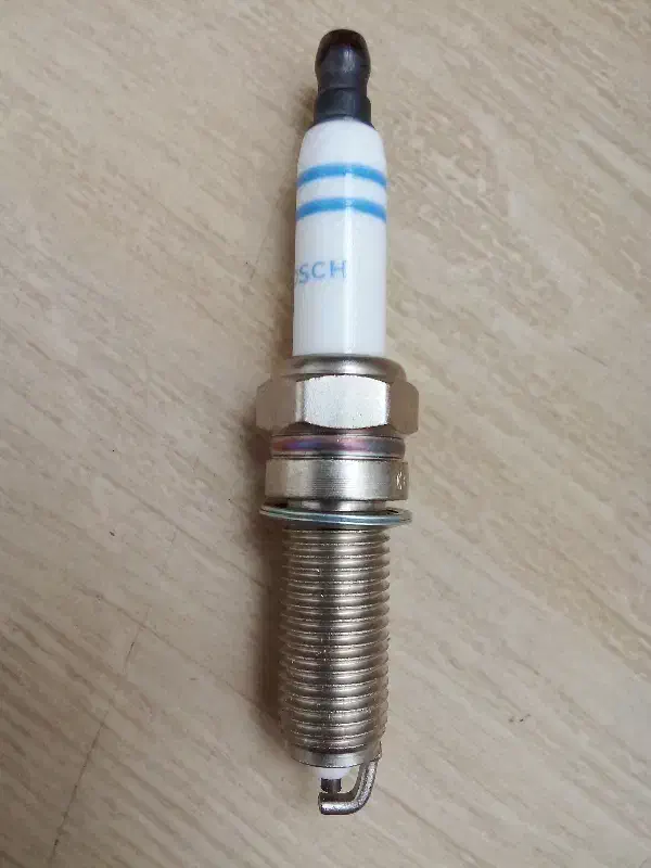 سه عدد شمع بوش یورو 4 اصل المان|قطعات یدکی و لوازم جانبی|مهاباد (آذربایجان غربی), |دیوار