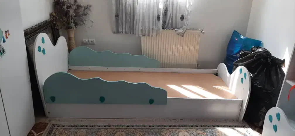 تخت خواب نوجوان|تخت و سرویس خواب|قم, امامزاده ابراهیم|دیوار