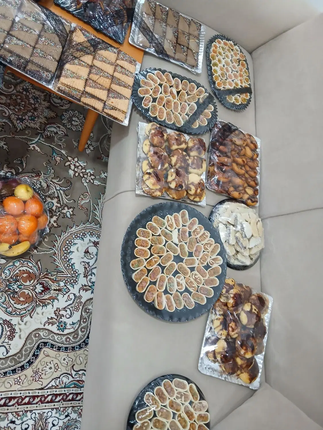 حلوا|خدمات پذیرایی، مراسم|چرام, |دیوار