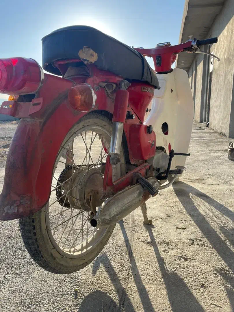 دو عدد موتور سیکلت هوندا ۷۰ ژاپن|موتورسیکلت|مهر, |دیوار