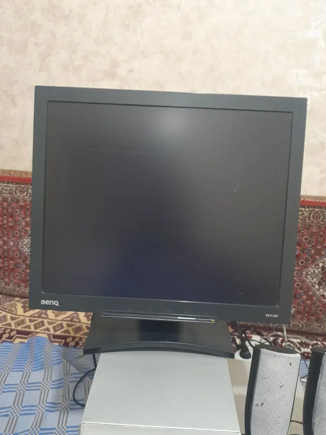 مانیتور سالم..  و کیبورد و هارد ۲|حراج|زنجان, |دیوار