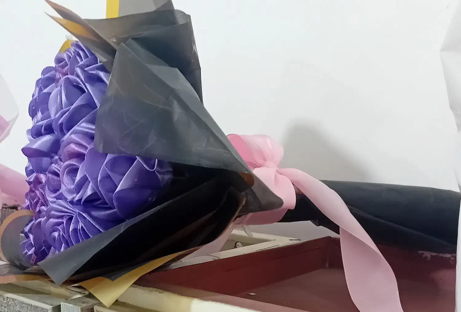 شخصی|گل مصنوعی|تاکستان, |دیوار