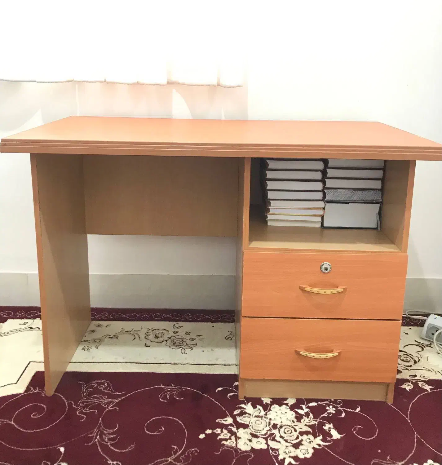 میز تحریر و صندلی|میز تحریر و کامپیوتر|خرمآباد, |دیوار