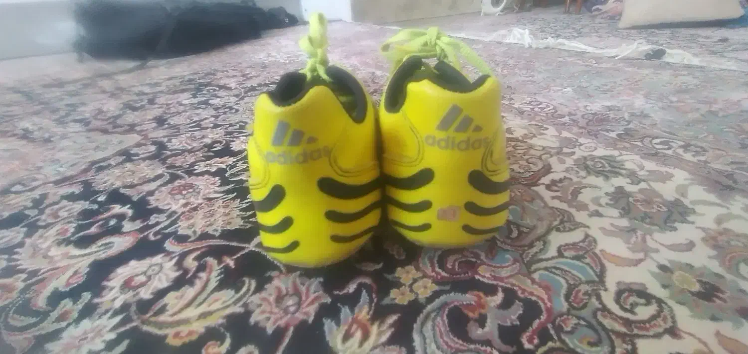 استوک کفش فوتبال|تجهیزات ورزشی|صباشهر, |دیوار