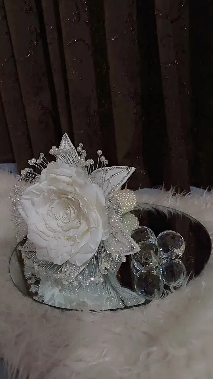 دسته گل عروس|گل مصنوعی|مهریز, |دیوار