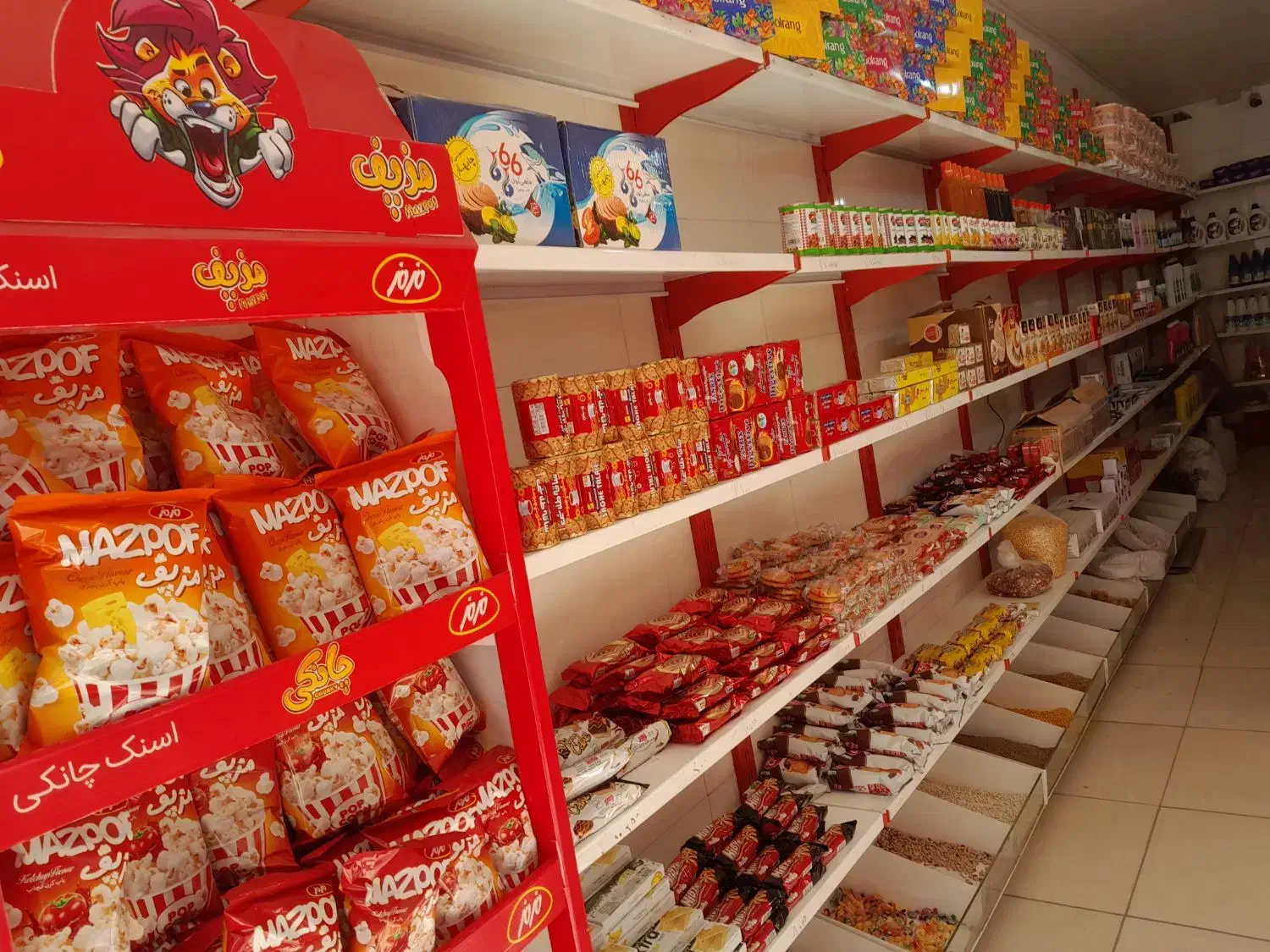 واگذاری فروشگاه موادغذایی ۵۵متری مسکن|اجارهٔ مغازه و غرفه|کرمانشاه, |دیوار