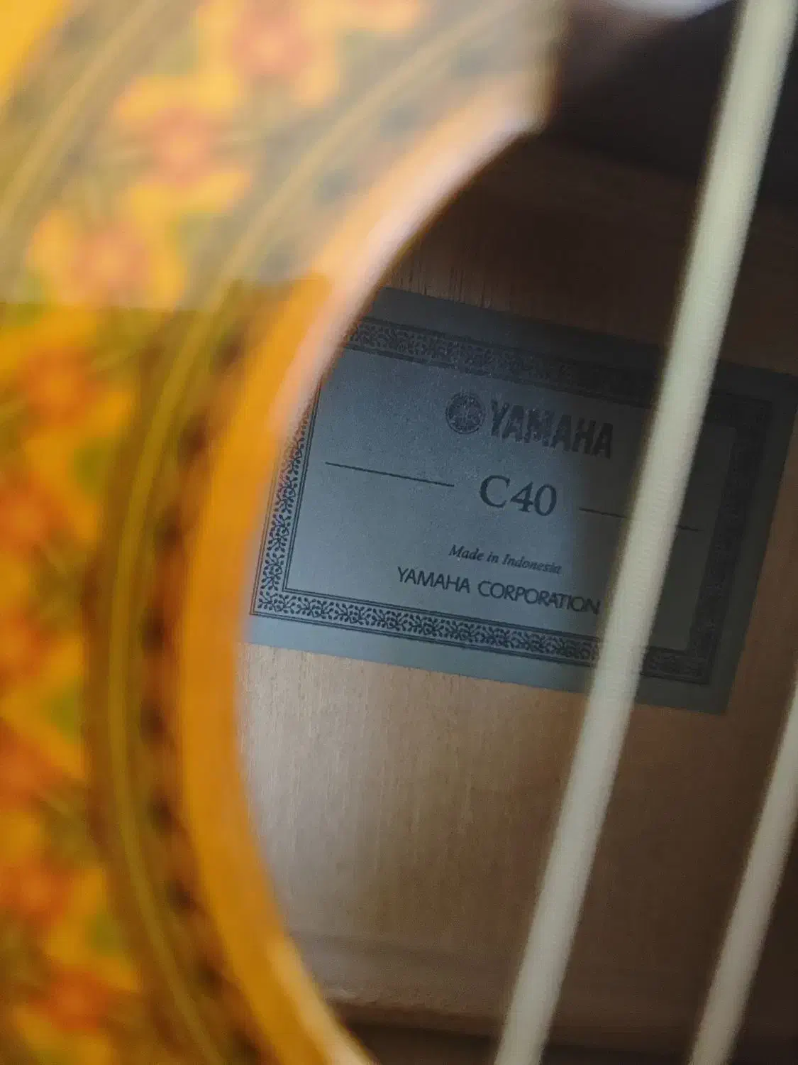 گیتارyamaha. C40|گیتار، بیس، امپلیفایر|یزد, |دیوار