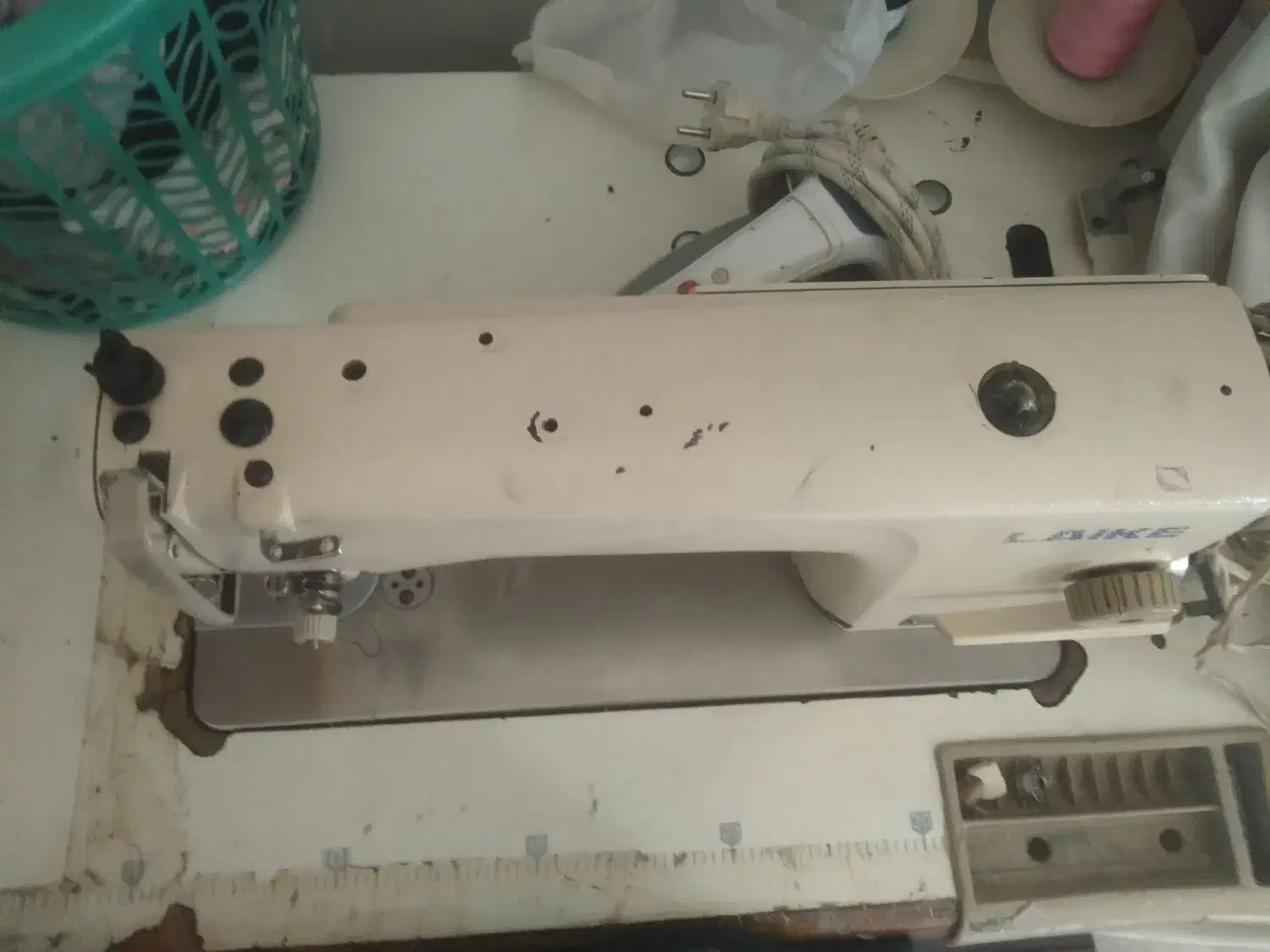 چرخ خیاطی|چرخ خیاطی و ریسندگی|قم, شهر قائم|دیوار