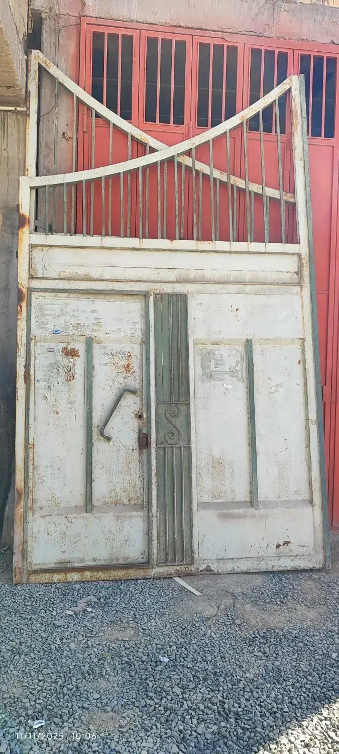 درب باغ. درب سوله. درب انبار. درب اهنی. درب باغ|مصالح و تجهیزات ساختمان|برخوار, |دیوار