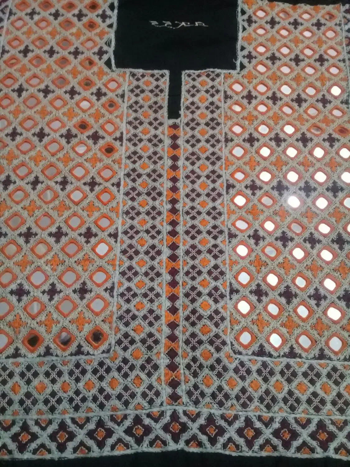 زی آستین هزار آینه|لباس|زاهدان, |دیوار