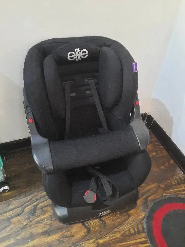 صندلی کودک ماشین|تخت و صندلی بچه|کرمان, |دیوار