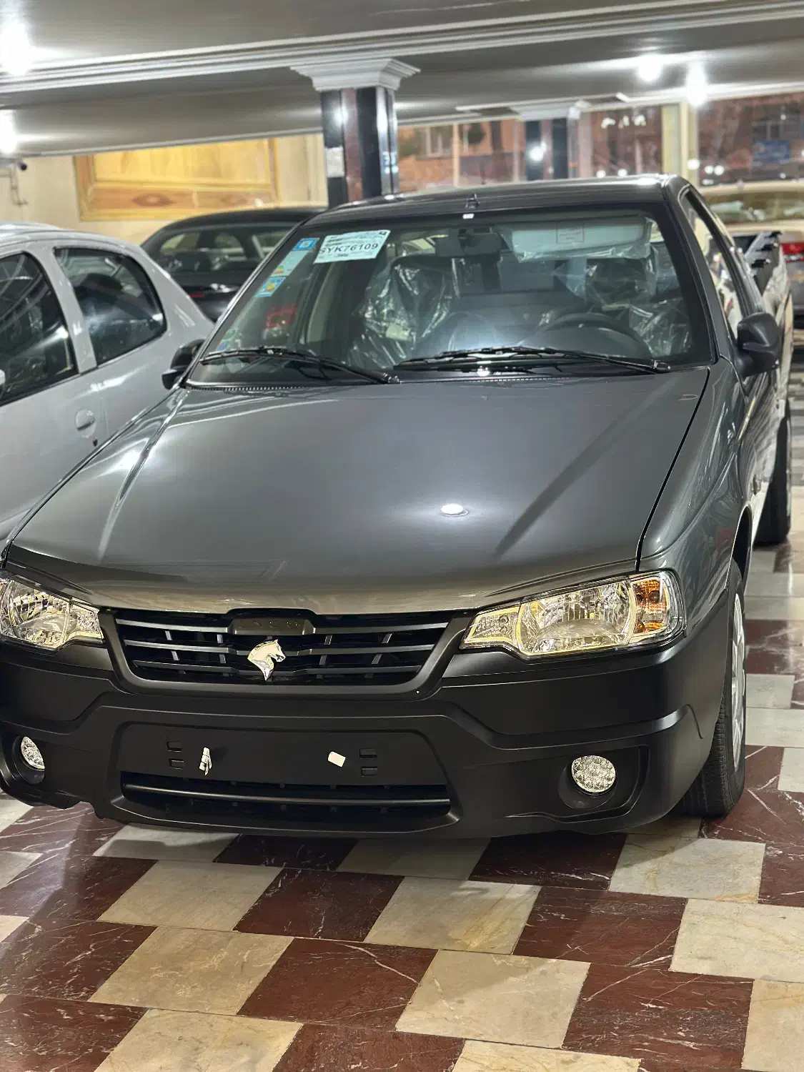 اریسان خشک سفید / خاکستری۱۴۰۴|خودرو سواری و وانت|ارومیه, |دیوار