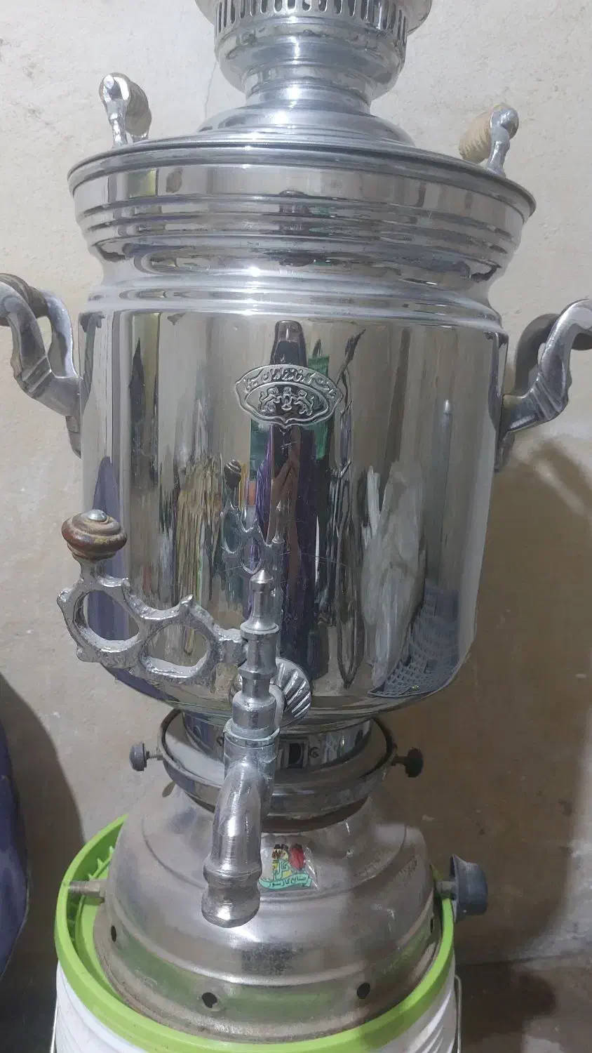 سماور بزرگ برادران سیفی|سماور، چایساز، قهوهساز|بهار, |دیوار