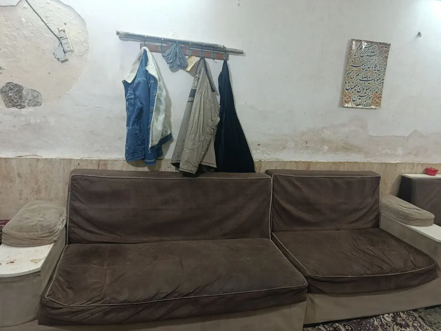 مبل7نفره|مبلمان خانگی و میز عسلی|قم, نوبهار|دیوار