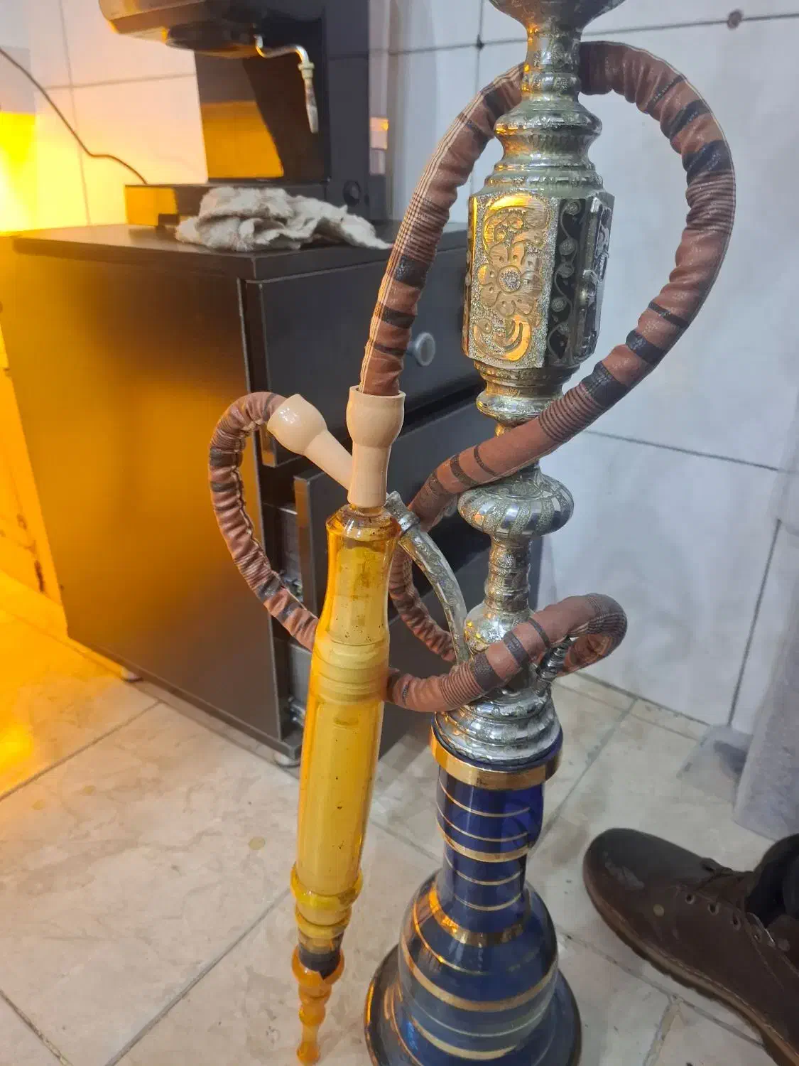 قلیون|کلکسیون و سرگرمی|ری, شهادت|دیوار