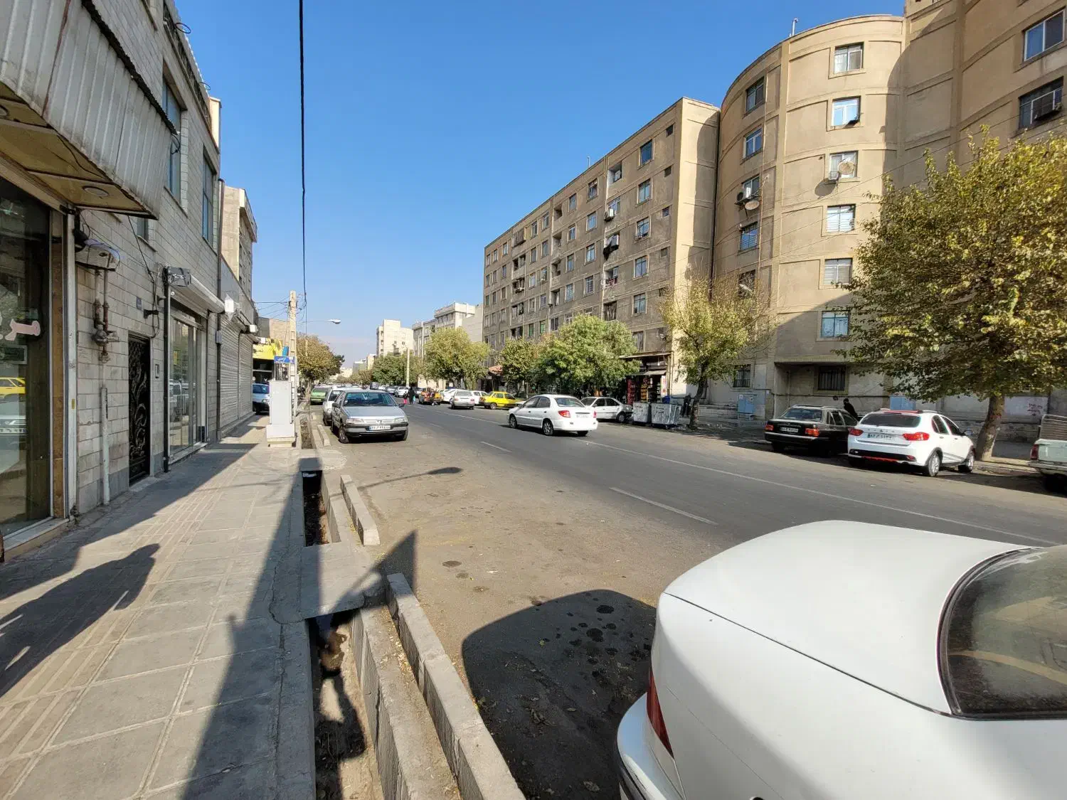 60متر تجاری بر اصلی مناسب داروخانه یا مشاغل دیگر|اجارهٔ مغازه و غرفه|ری, علایین|دیوار