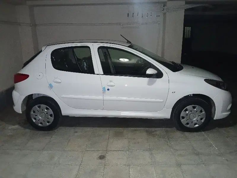 خودرو پژو ۲۰۷iمدل ۱۴۰۴ سقف فلز|خودرو سواری و وانت|هشتگرد, شهرک ولیعصر (مصلی)|دیوار