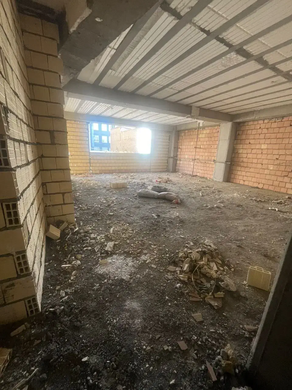 پیش فروش واحد مسکونی مرکزشهر|پیشفروش املاک|رباطکریم, رباطکریم|دیوار