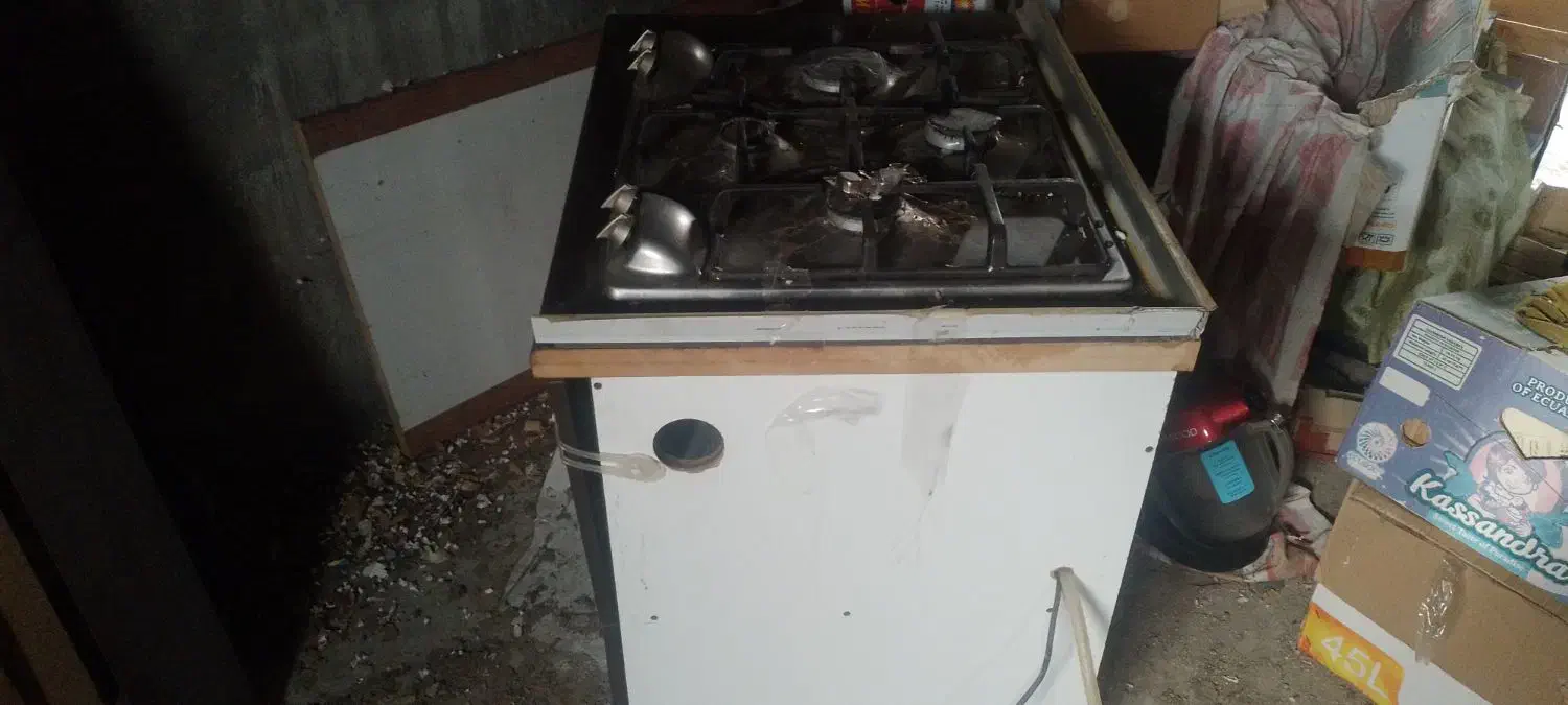 گاز استیل رو کابینتی در حد|اجاق گاز و لوازم برقی پخت‌وپز|ساری, |دیوار