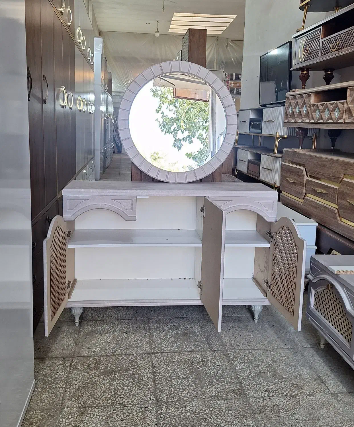 کنسول حصیری / میز تلویزیون حصیری / جاکفشی حصیری|میز تلویزیون|خمینی‌شهر, |دیوار