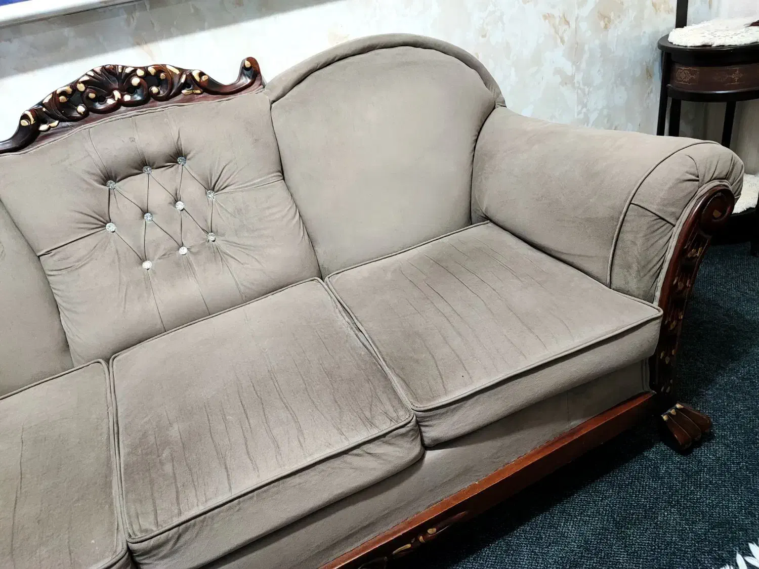 مبل و پشتی|مبلمان خانگی و میز عسلی|دوگنبدان, |دیوار