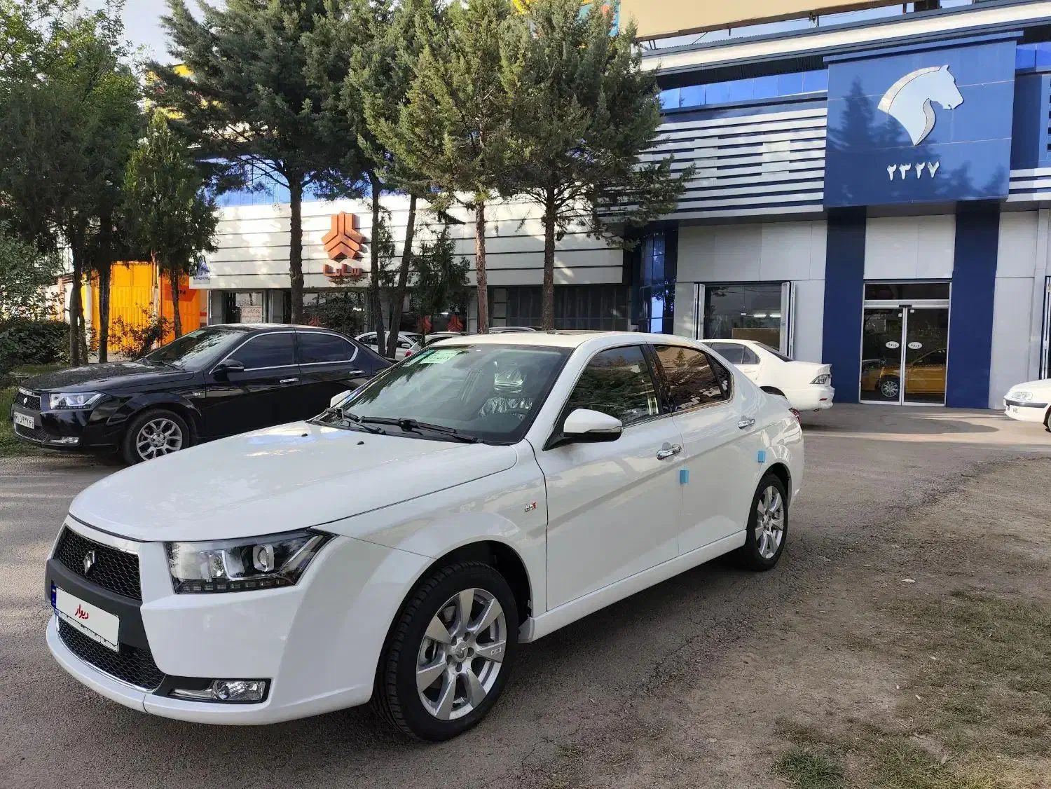 دنا پلاس توربو اتوماتیک اپشنال|خودرو سواری و وانت|بروجرد, |دیوار