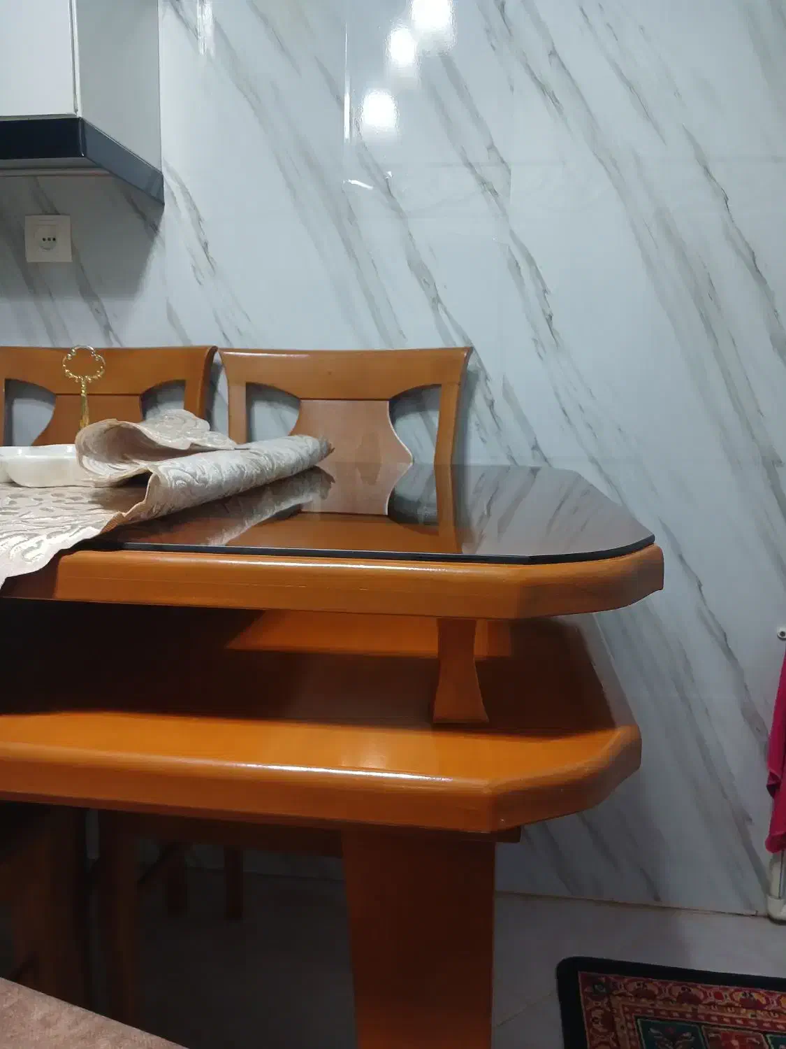 میز غذا خوری|میز و صندلی غذاخوری|آبیک, |دیوار